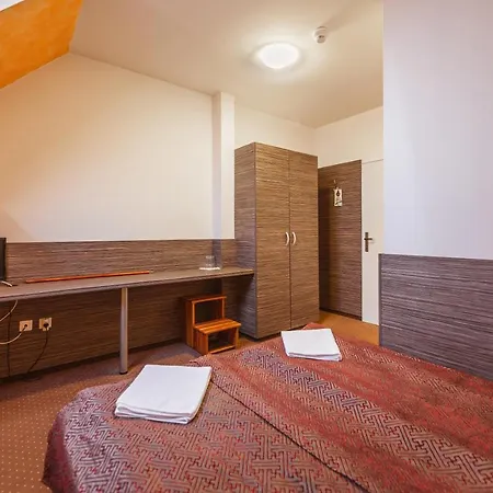 Motel Veritas